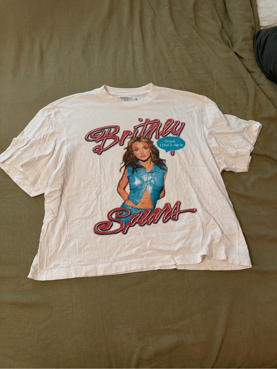 Abercrombie & Fitch Other - Abercrombie Britney Spears White Graphic Tee